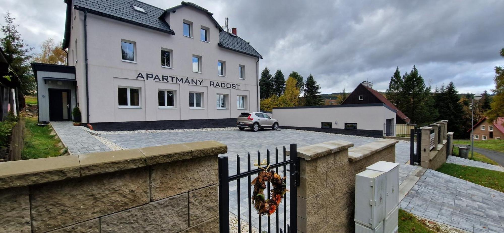 Apartmany Radost Kovarska Exterior photo